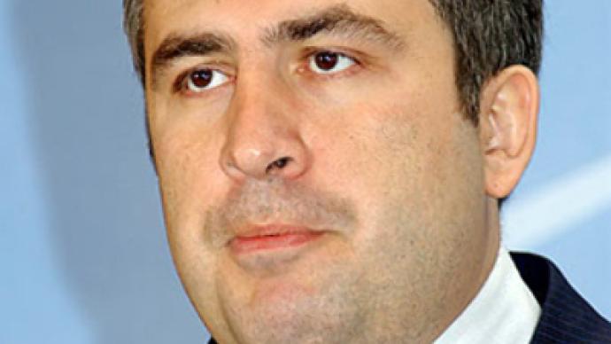 Saakashvili maneuvers to stay afloat