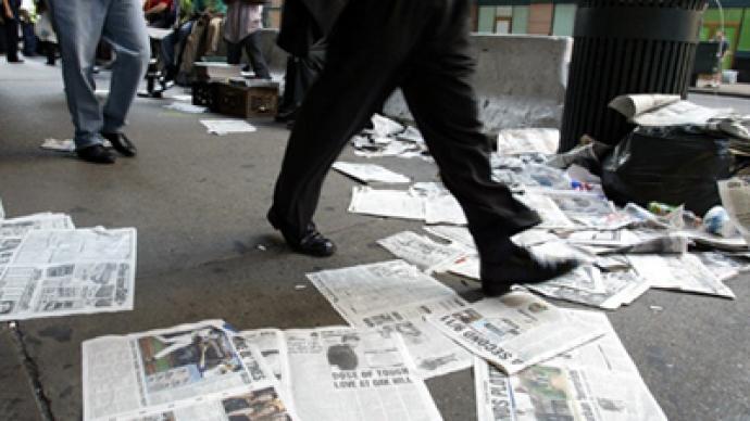 Big Apple rots in huge mountains of trash