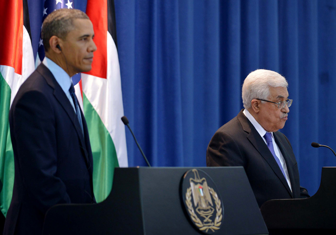 Palestinian president Mahmud Abbas (R) and US President Barack Obama give a joint press conference following meetings at the Muqata, the Palestinian Authority headquarters, in the West Bank city of Ramallah on March 21, 2013 (AFP Photo / Mandel Ngan)