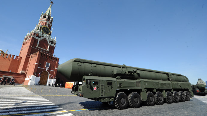 A column of Russia's Topol intercontinental ballistic missile launchers rolls at the Red Square in Moscow, on May 9, 2013, during Victory Day parade. (AFP Photo)