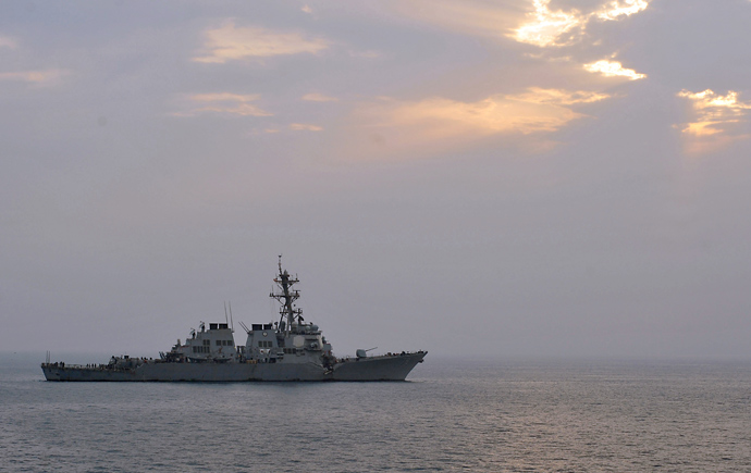 US guided-missile destroyer USS Porter following a collision with the Japanese-owned bulk oil tanker M/V Otowasan in the Strait of Hormuz (AFP Photo)
