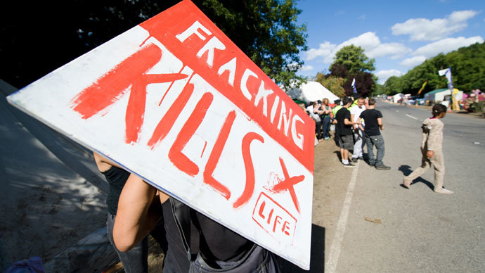 UK govt, fracking industry ‘feathering each other’s nests’