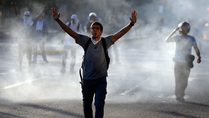 ​Venezuela’s Maduro left alone to deal with protests