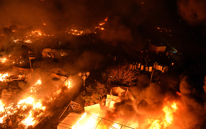 Independence Square in Kiev on February 18, 2014. (AFP Photo / Sergey Supinskiy)