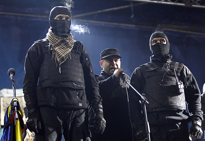 Dmytro Yarosh, a leader of the Right Sector movement, addresses during a rally in central Independence Square in Kiev February 21, 2014. (Reuters / David Mdzinarishvili)