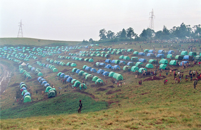 Rwandan Tutsi refugee camp pictured on April 30, 1994, in Niashishi, in south Rwanda, where more than eight thousands Tutsi are gathered under the protection of French soldiers. (AFP Photo / Pascal Guyot) 