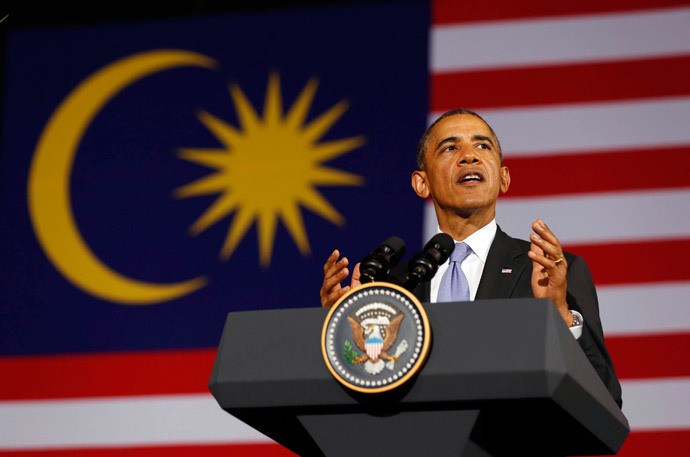 U.S. President Barack Obama speaks at the Young Southeast Asian Leaders Initiative Town Hall at University of Malaya in Kuala Lumpur April 27, 2014. (Reuters / Larry Downing)
