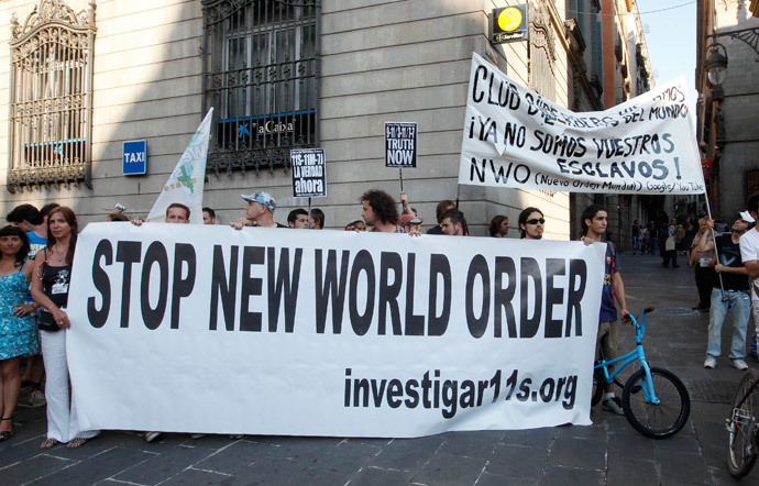 ARCHIVE PHOTO: People protest against the Bilderberg meeting in central Barcelona June 5, 2010. (Reuters / Gustau Nacarino)