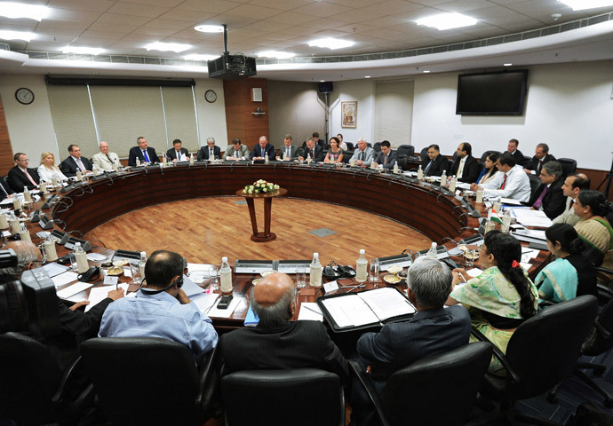 Deputy Prime Minister Dmitry Rogozin, background, left, during a meeting with Indian External Affairs Minister Sujatha Singh, foreground, right, during the former's working visit to India. (RIA Novosti / Sergey Mamontov) 