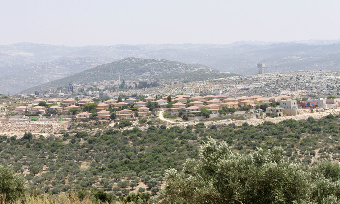 A general view of the Jewish settlement of Brukhim which is located near the West Bank village of Kufr al-Deek near Salfit May 26, 2014. (Reuters)