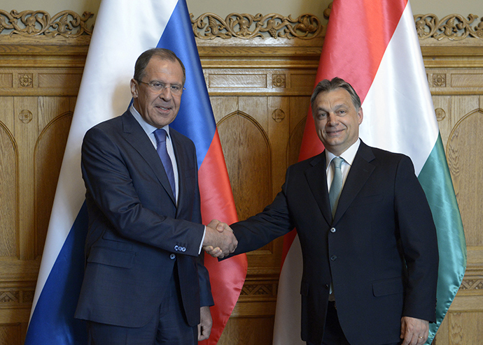 Russian Foreign Minister Sergei Lavrov, left, and Hungarian Prime Minister Viktor Orban at their meeting in Budapest (RIA Novosti / Eduard Pesov)