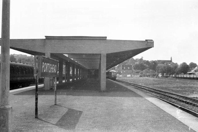 Portishead railway station in 1960 (Photo from wikipedia.org)