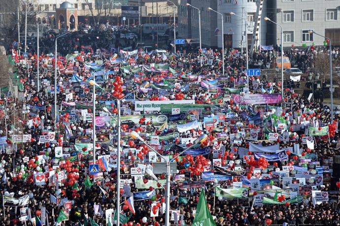 Believers during a protest rally held in Grozny against publications of Prophet Mohammad caricatures on 19 January, 2015 (RIA Novosti / Said Tsarnaev)