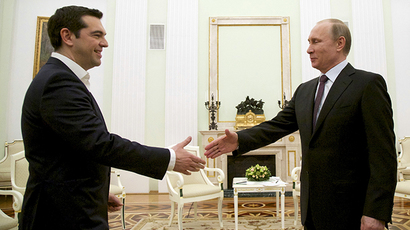 Russian President Vladimir Putin (R) shakes hands with Greek Prime Minister Alexis Tsipras during a meeting at the Kremlin in Moscow, April 8, 2015. (Reuters / Alexander Zemlianichenko / Pool)