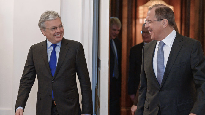 Russian Foreign Minister Sergey Lavrov, right, and Belgian Foreign Minister, Chairman of the Committee of Ministers of the Council of Europe Didier Reynders meet in Moscow.(RIA Novosti / Vladimir Astapkovich)