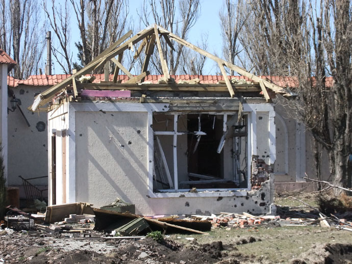 Destroyed home in Spartak, Donetsk Region (RIA Novosti/gor Maslov)