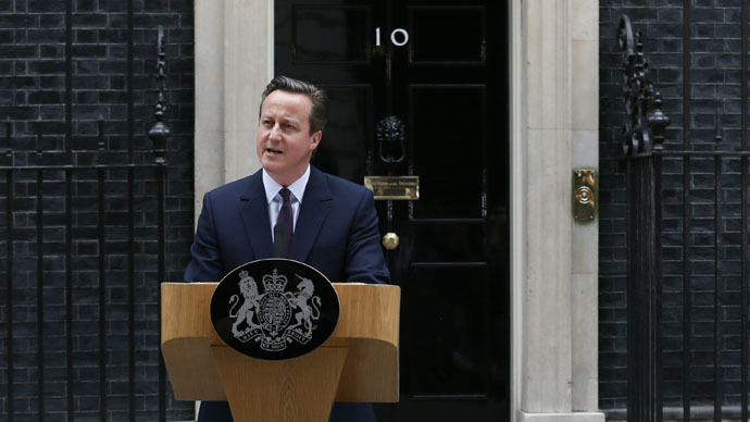 Britain's Prime Minister David Cameron speaks outside Number 10 Downing Street to announce he will form a new majority goverment, in London, Britain May 8, 2015. (Reuters/Stefan Wermuth)