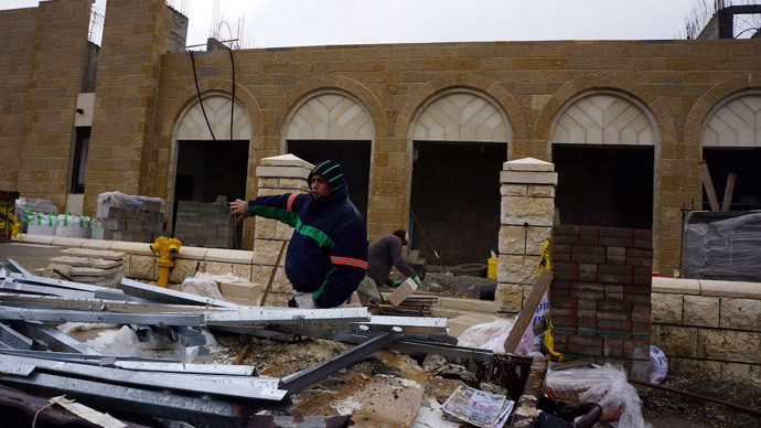 The only Palestinians you can find in Deir Yassin now are rotation workers from the West Bank. They are exposed to thorough checks aimed at dismissing those whose ancestors had once lived in this village (Photo by Nadezhda Kevorkova)