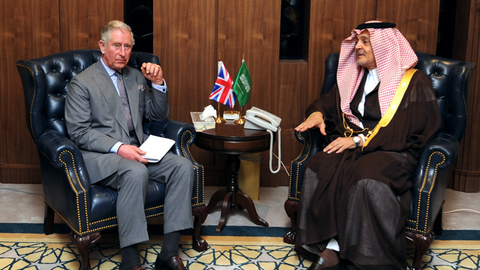 Saudi Foreign Minister Saud al-Faisal bin Abdulaziz meets with Britain's Prince Charles in Riyadh (Reuters / Fayez Nureldine / Pool)