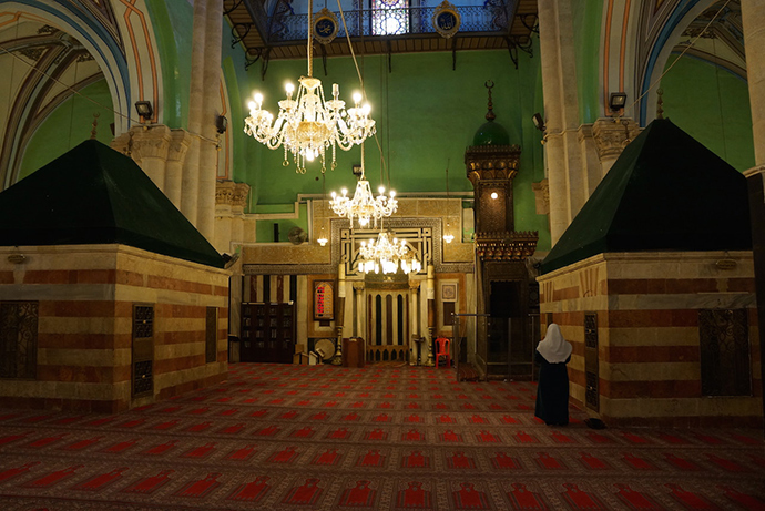 The Muslim part of the Ibrahimi Mosque, where Goldstein opened fire on people praying in 1994 (Photo by Nadezhda Kevorkova)