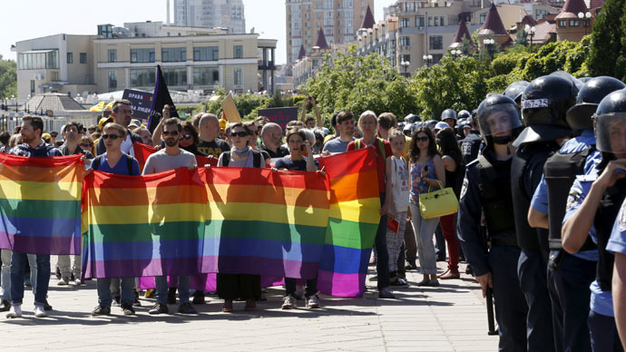 ‘Darlings of the West beating gays in Kiev’
