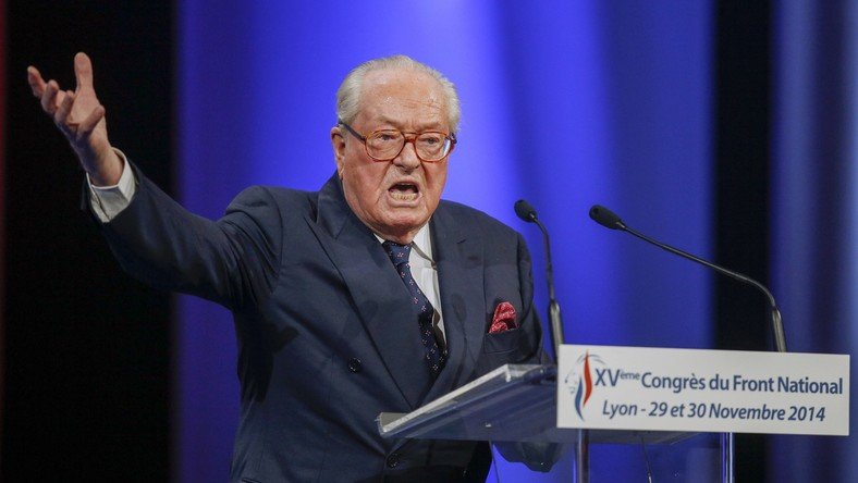 Un incendie s’est produit au domicile de Jean-Marie Le Pen, l’ex-président du FN est sain et sauf