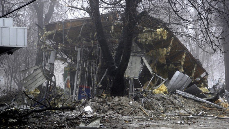Donetsk : le bilan du bombardement à s'alourdit jusqu'à 12 morts