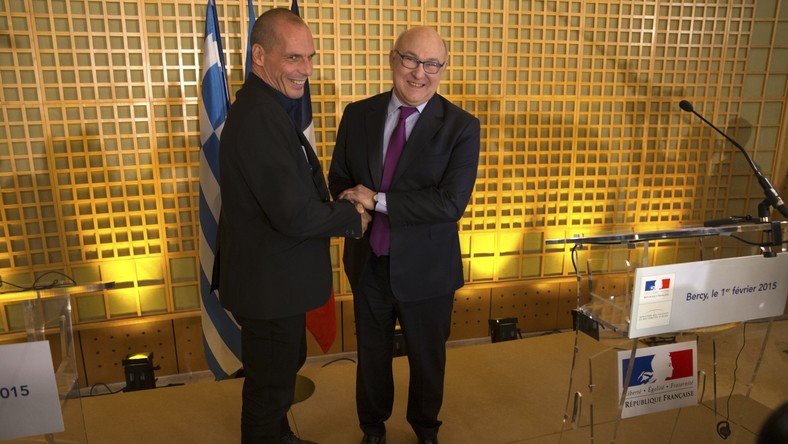 Grèce : la France soutient un assouplissement de la dette mais pas son annulation