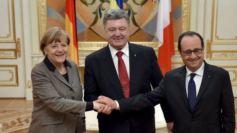 Hollande et Merkel à Moscou pour présenter un nouveau plan de paix pour l'Ukraine