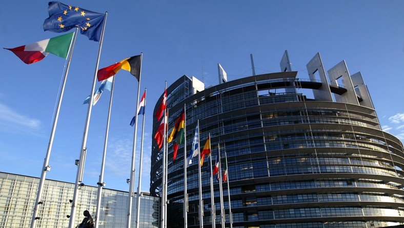 UE : Les sanctions contre la Russie ont déjà coûté 21 milliards d’euro (VIDEO)