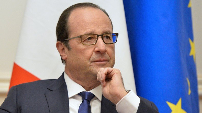 François Hollande accusé de protéger sa compagne aux frais de l'Etat
