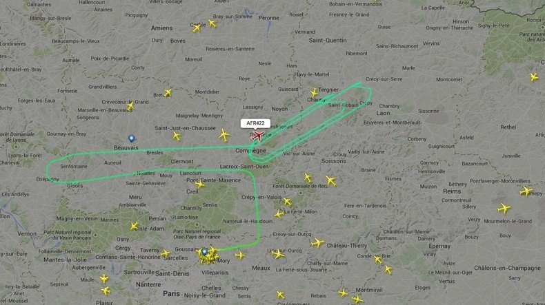 Atterissage d'urgence du vol Air France AF 422 suite à un incident de moteur (VIDEO)