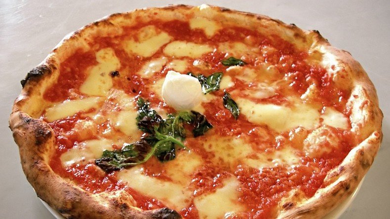 La pizza Margherita ou Napolitaine pourrait être classée au patrimoine de l'UNESCO