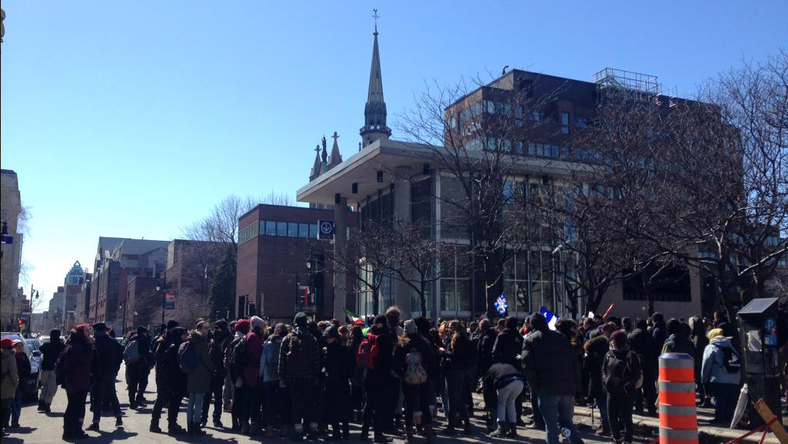 Montréal : la mobilisation étudiante ne faiblit pas (PHOTOS, VIDEO)