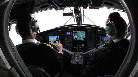 Crash de l'A320 : des compagnies aériennes imposent une permanence de deux personnes dans le cockpit