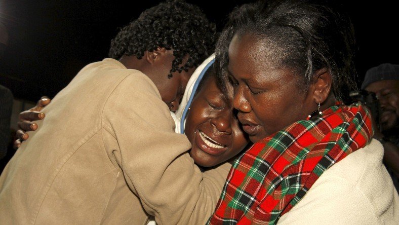 Le fils d’un membre du gouvernement kenyan parmi ceux qui ont attaqué l’université Garissa (VIDEO)