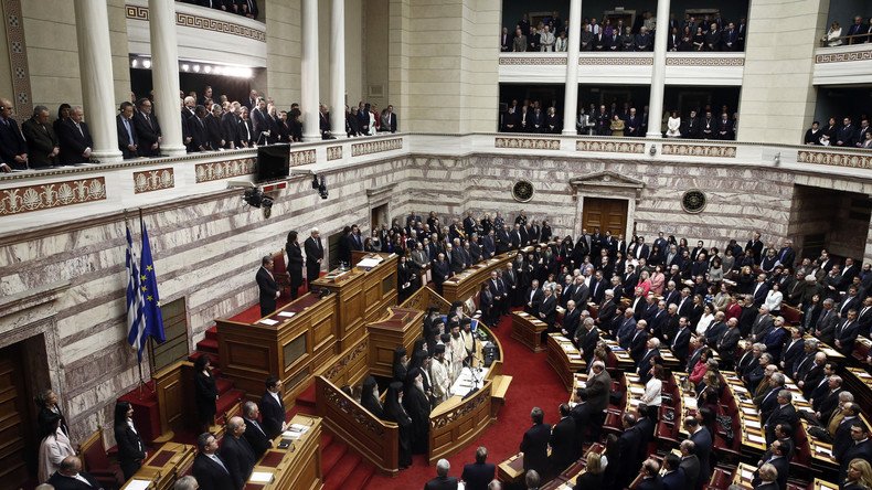 Les députés grecs enquêtent sur la régularité des prêts contractés à la veille d’un remboursement
