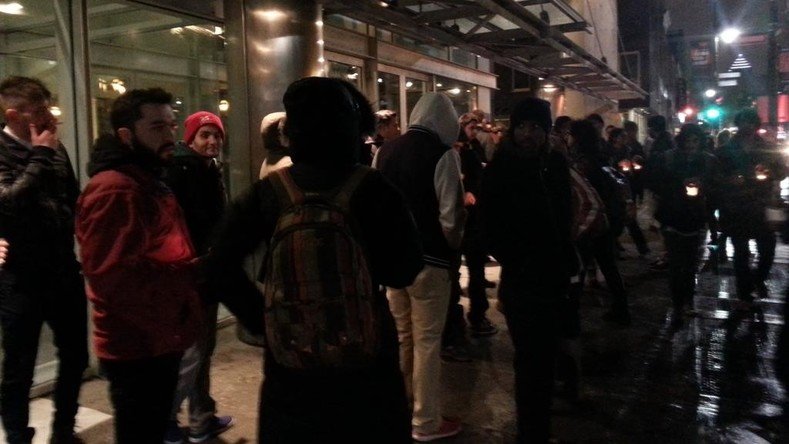 Les manifestations continuent près de l’UQAM au centre-ville de Montréal, 182 personnes arrêtées