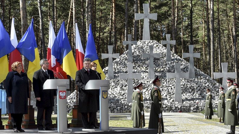 Porochenko revisite la Seconde guerre mondiale : Hitler et Staline seraient les grands responsables