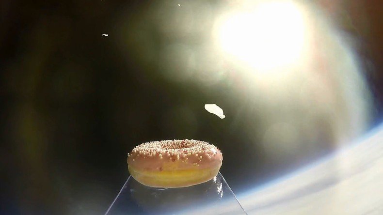 Des enthousiastes suédois ont lancé un donut dans l’espace