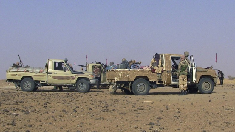 Mali : les médiateurs internationaux appellent à la signature d’un accord de paix le 15 mai