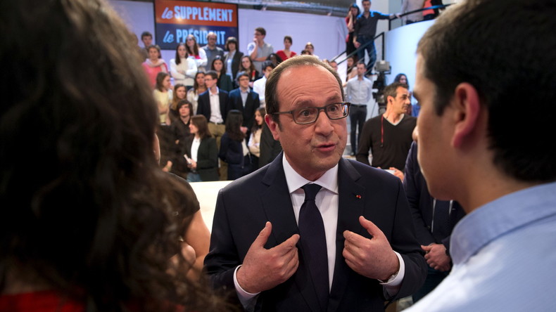 «Il n'a visiblement rien à dire» : les réseaux sociaux réagissent à l'interview de François Hollande