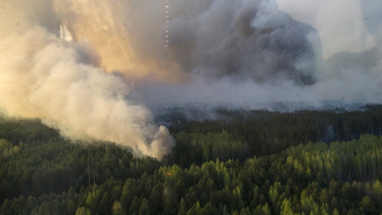 Tchernobyl : les incendies maîtrisés mais pas éteints