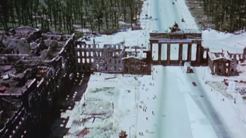Des images en couleur historique de Berlin en juillet 1945