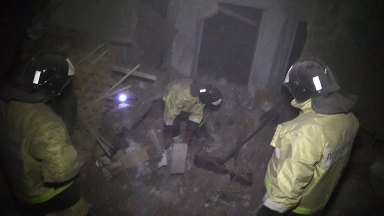 Un habitant de Donetsk a péri lors d’intenses bombardements ukrainiens, malgré le cessez-le-feu