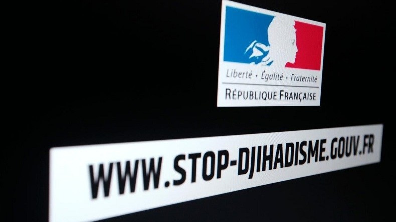 Pour lutter contre le djihadisme, Manuel Valls crée une armée de «community managers»