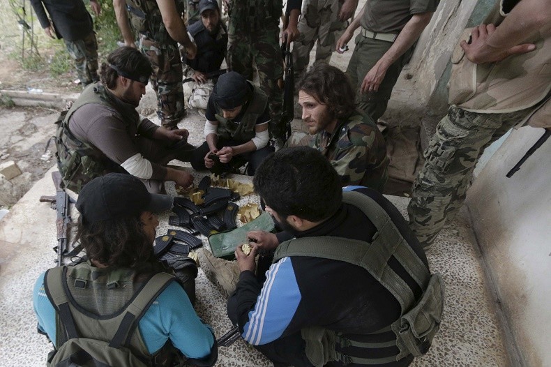Le captagon, la drogue dure du djihadisme en Syrie