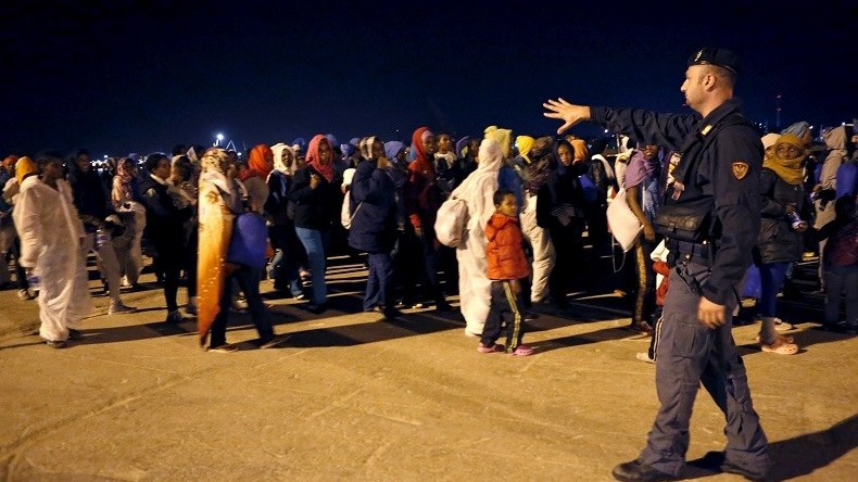 Migrants : les chiffres grimpent, l'Europe n'agit toujours pas