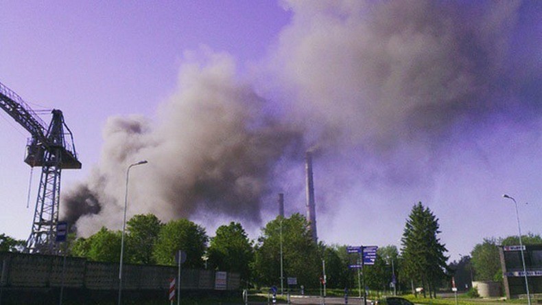 Estonie : risque d’émanations toxiques suite à un incendie dans une usine de métaux rares