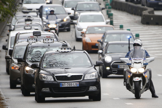 UberPop triomphe en justice : un chauffeur relaxé